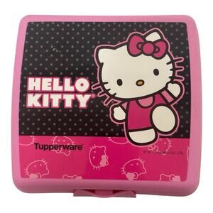 Tupperware Hello kitty sandwich keeper